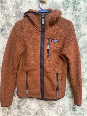 Patagonia Women’s Brown Hooded Sherpa Fleece Jacket with Navy Trim